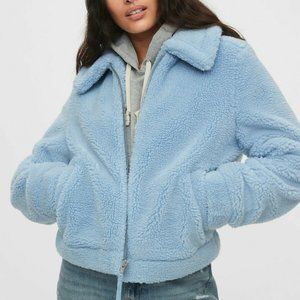 NWT Gap Light Blue Sherpa Jacket Size Extra Small Retail $98
